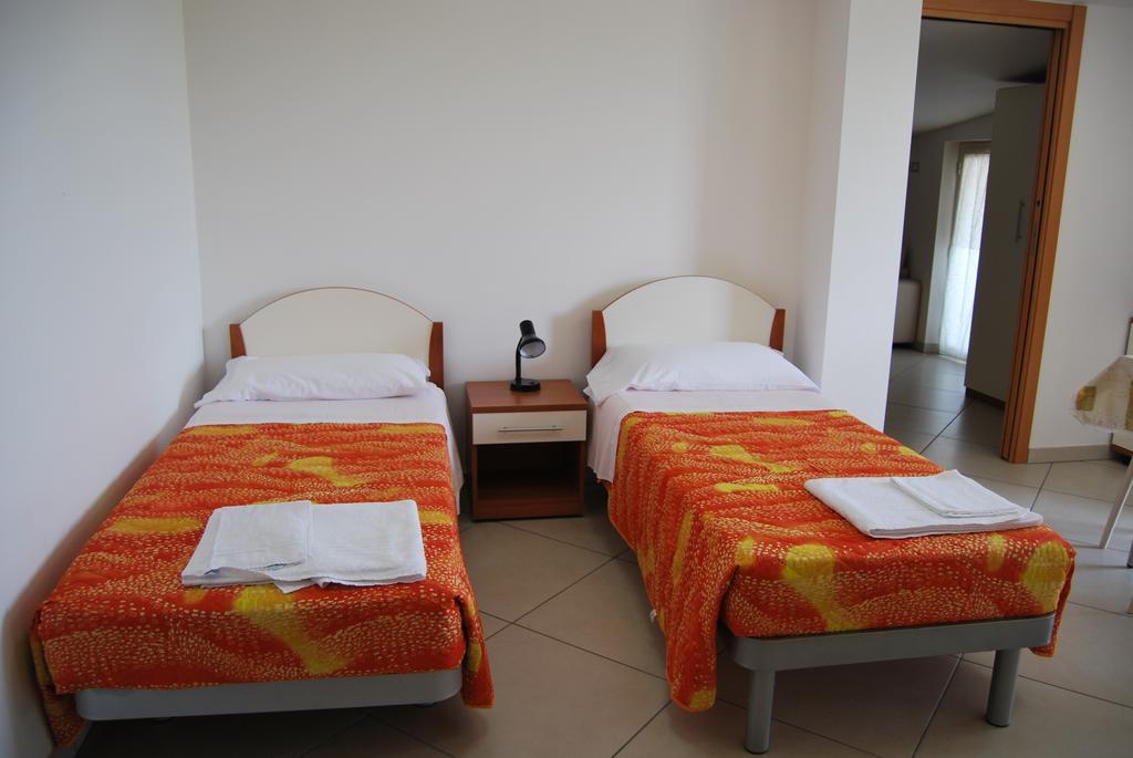 Hotel Europa Nereto Rum bild
